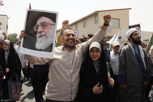 جمعه خشم و نصر و تشییع پنج شهید حمله رژیم صهیونیستی در قم