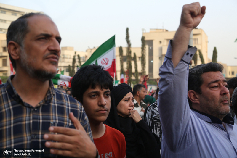 اجتماع مردمی در حمایت از رزمندگان مدافع