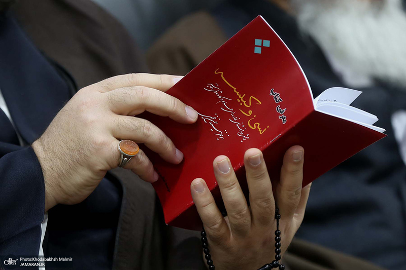 نشست نقد و بررسی کتاب نسی و کبیسه به همراه رونمایی از کتاب فقه و نجوم