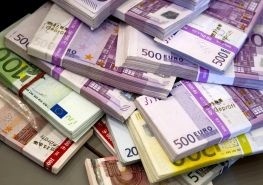 ناکامی قاچاقچیان بین‌المللی در خروج وجوه نقد از کشور  توقیف 35 میلیارد ریال