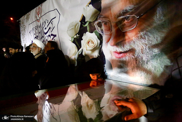 تعطیلی کارگران بخش خصوصی برای حضور در مراسم تشییع رهبر شهید انقلاب