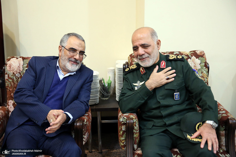 حاشیه های تجدیدمیثاق فرماندهان و کارکنان نیروهای مسلح با آرمان‌های امام خمینی (س)