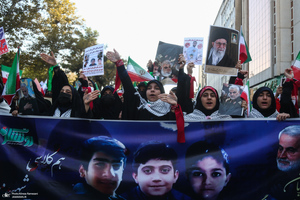 راهپیمایی باشکوه 13 آبان در تهران -1