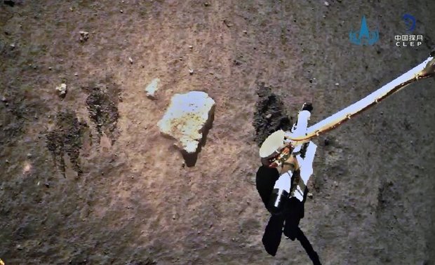 آب در نمونه خاک ماه کشف شد
