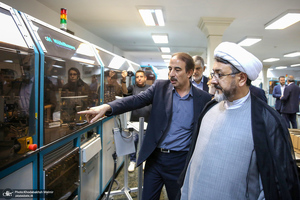 بازدید رئیس موسسه تنظیم و نشر آثار امام خمینی(س) از شرکت چاپ و نشر بانک ملی