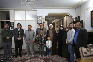 دیدار دست اندر کاران هفته فرهنگی بر استان آفتاب با خانواده شهداء