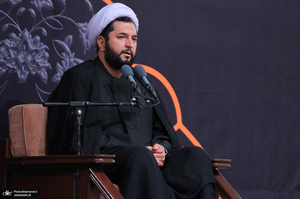 عزاداری هیئت‌های دانشجویی به مناسبت اربعین در حسینیه امام خمینی