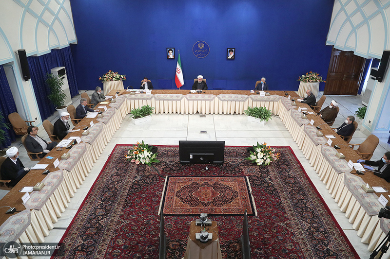 نشست اندیشمندان و مسوولان موسسات دانشگاهی و حوزوی با رییس جمهور