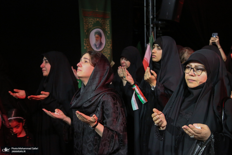 مراسم عزاداری امام حسین (ع) در خیابان کشور دوست