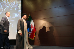 تجدید میثاق وزیر ، معاونان ومسئولان وزارت خارجه با آرمان های حضرت امام (س)