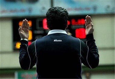 حضور ناظر نامحسوس در لیگ برتر والیبال
