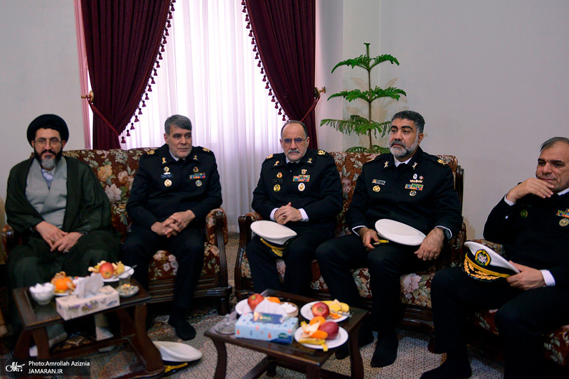 تجدید میثاق فرمانده و پرسنل نیروی دریایی ارتش جمهوری اسلامی ایران با آرمان‌های امام خمینی(س)