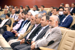 دیدار رئیس و کارکنان موسسه‎ تنظیم و نشر آثار امام خمینی با سید حسن خمینی