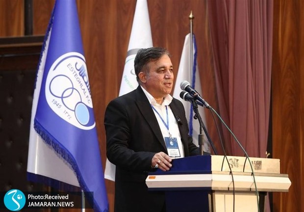 تاجرنیا: طبق قرارداد سیدورف باید ماهی 5 روز به ایران بیاید!/ به سخنگوی باشگاه گفتیم کمتر حرف بزند!