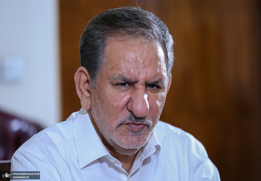 نظر جهانگیری در مورد وضعیت مبارزه با فساد: یک جای کار گیر دارد