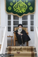 مراسم عمامه گذاری طلاب توسط آیت الله شبیری زنجانی در شب ولادت حضرت زهرا(س)