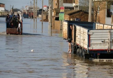 اساتید و کارکنان دانشگاه خوارزمی بخشی از حقوق خود را به سیل زدگان اختصاص دادند