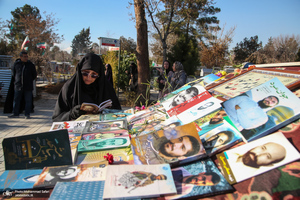 مهمانی لاله ها در قطعه شهدای بهشت زهرا