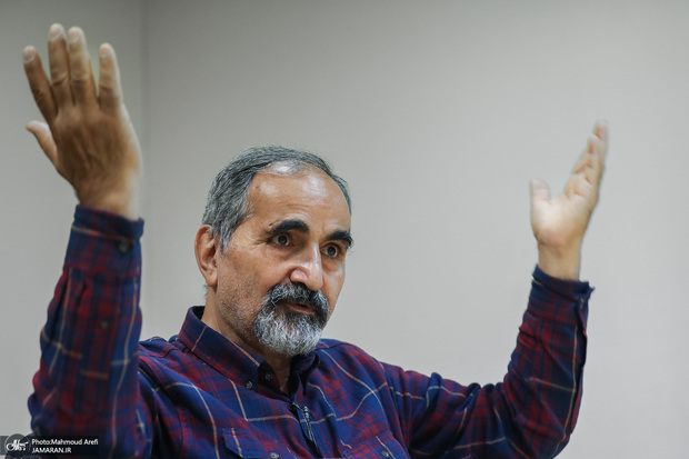 ارمکی، جامعه شناس: راهی به جز صلح با جهان نداریم؛ این بدین معنا نیست که ما به تمام خواسته‌های جهان تن دهیم/ باید با جامعه داخلی خودمان هم آشتی کنیم/ در ایران میل به پرهیز از جنگ وجود دارد/ اگر چین و روسیه می‌خواستند کمکی کنند، در ۲۰ سال اخیر می‌کردند