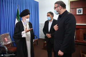 دیدار سرپرست موسسه تنظیم و نشر آثار امام خمینی(ره) با آیت الله حسینی بوشهری