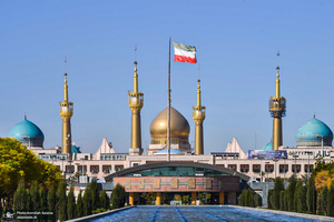 تصاویری از حرم امام خمینی در روز هوای پاک تهران