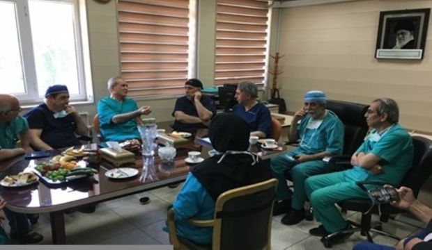 پزشکیان جان 2 نفر را در تبریز نجات داد/ جراحی قلب باز توسط رییس جمهور انجام شد + عکس