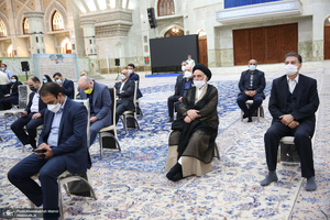 تجدید میثاق رئیس و اعضای دوره جدید شورای اسلامی شهر تهران با آرمان های امام خمینی(س)