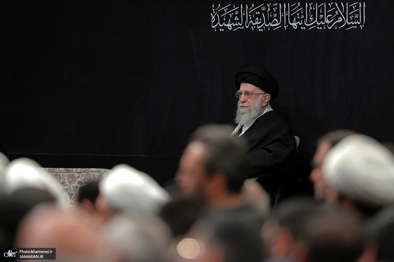 اولین شب مراسم عزاداری حضرت فاطمه‌زهرا (س) در حسینیه امام خمینی