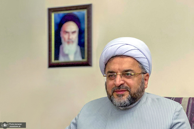 هادی سروش : داعش با تحریف آیات جهاد قرآن و منسوخ دانستن آیات ایمان اختیاری و ارتباط حسنه با دنیا به بدترین شکل آدم می کشد!