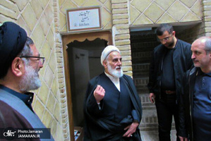 بازدید حجت الاسلام والمسلمین ناطق نوری از بیت امام خمینی(س) در نجف اشرف