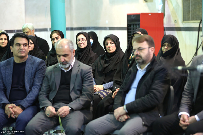 دیدار مدیر عامل ایرنا با جمعی از مدیران با سید حسن خمینی