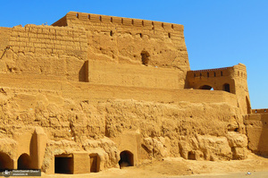 نارین قلعه‌ میبد؛ دژ باستانی چهار هزار ساله