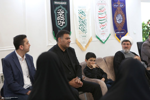 حضور سید حسن خمینی در منزل شهید رئیسی