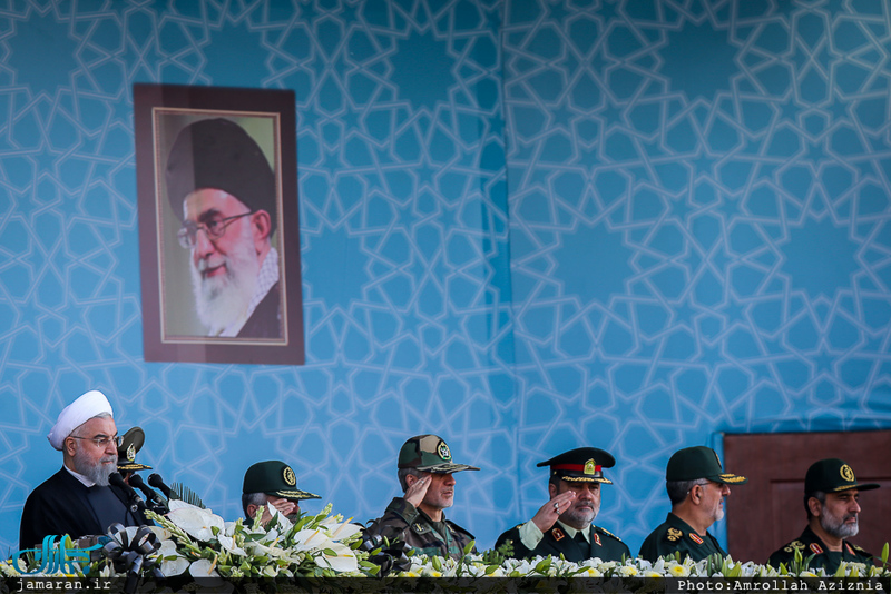مراسم رژه نیروهای مسلح در جوار حر مطهر امام خمینی(س)