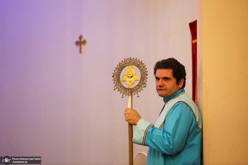 مراسم بزرگداشت امام خمینی (س) در کلیسای «سرکیس مقدس»