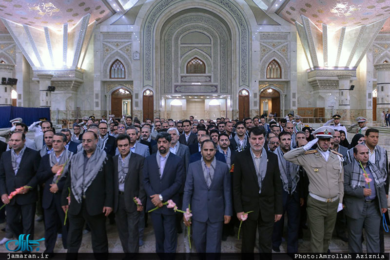 تجدید میثاق کارکنان بانک های ملت و مهر اقتصاد با آرمان های حضرت امام(س)