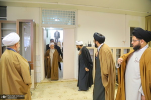 عمامه گذاری طلاب در روز عید مبعث توسط مراجع عظام تقلید‎‎