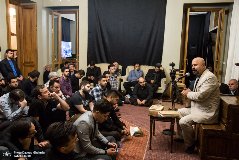 احیای شب نوزدهم ماه مبارک رمضان در منزل صادق خرازی