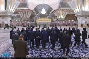 ادای احترام روسای پزشکی قانونی کشورهای اسلامی به مقام شامخ حضرت امام(س)