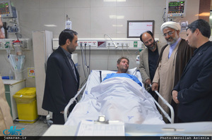 عیادت از مجروحان حادثه تروریستی اطراف حرم مطهر امام خمینی(س)