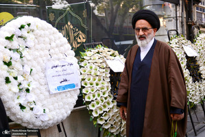 مراسم ختم مادر همسر حجت السلام ‌و المسلمین علی اکبر ناطق نوری و عباس آخوندی