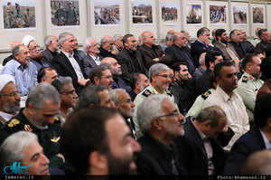 مراسم شب خاطره دفاع‌ مقدس با حضور رهبر معظم انقلاب