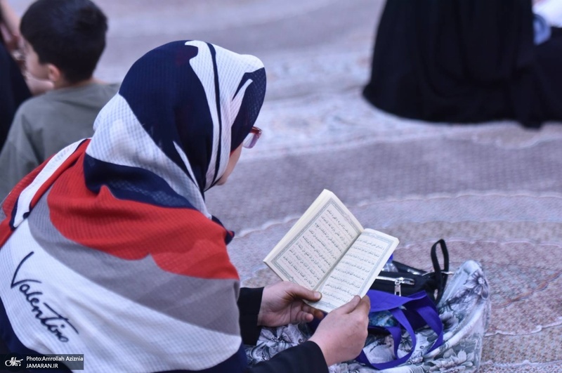 مراسم دعای پرفیض کمیل در حرم امام خمینی (س)