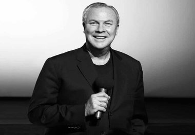 کارگردان بزرگ تئاتر از دنیا رفت