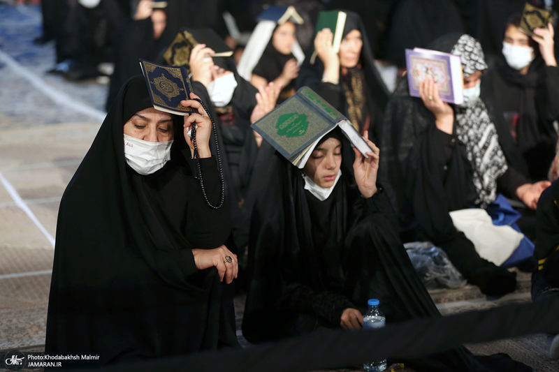 مراسم احیای شب بیست و سوم ماه رمضان در حرم مطهر امام خمینی (س)