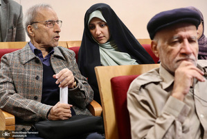 نشست رو‌نمایی کتاب در اندیشه ایران