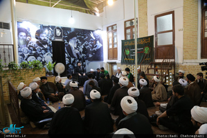 دیدار جمعی از ائمه جماعات استان قم با سید علی خمینی