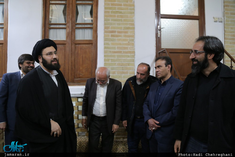 مدیرکل ارشاد و جمعی از اهالی رسانه قم با سید علی خمینی دیدار کردند