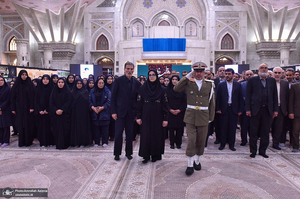 تجدید میثاق مدیران و کارکنان نهاد کتابخانه‌های عمومی کشور با آرمان‌های امام خمینی (س)