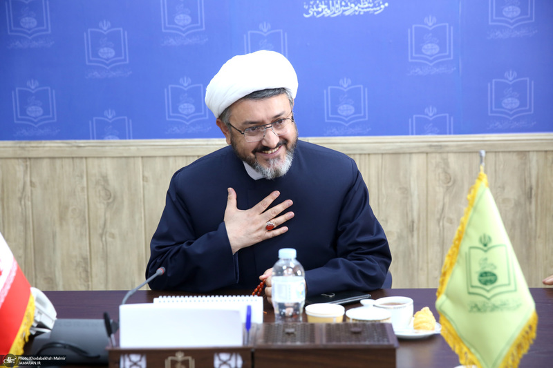 دیدار جمعی از علمای کشور عراق با رئیس موسسه تنظیم ونشر آثار امام خمینی